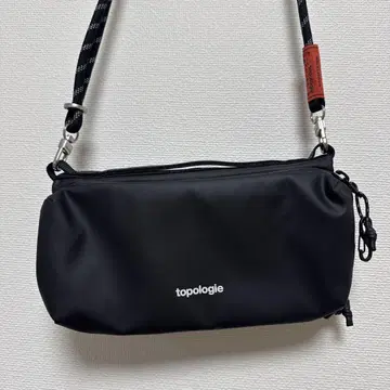topologie 블랙 사코슈