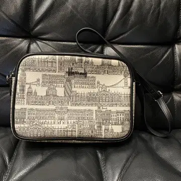 Harrods 흑백 숄더백
