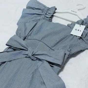 택 포함 GRL 스트라이프 패턴 프릴 머메이드 원피스 슬림