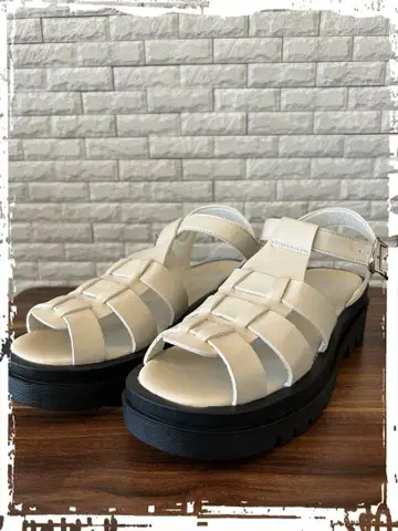 러버 솔 구르카 샌들 여성용