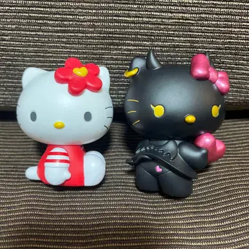 헬로키티 제일복권 50주년 피규어 2개 세트