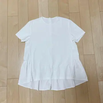 23구 38 페플럼 티셔츠