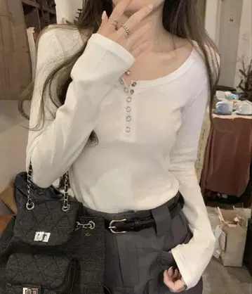 헨리넥 반지 스냅 컷 티셔츠 화이트 블랙 2개 세트