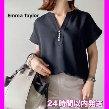 Emma Taylor 이지케어 펄 버튼 키 넥 블라우스