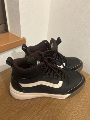 반스