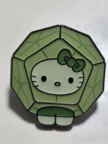 헬로키티 조류 핀 배지 [플라르도스페라] Algae x 헬로키티