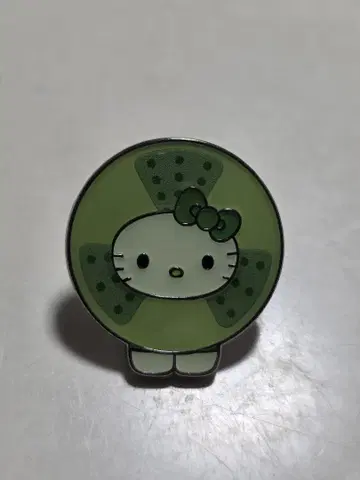 헬로키티 조류 핀 배지 [카자구루마케이소] Algae x 헬로키티