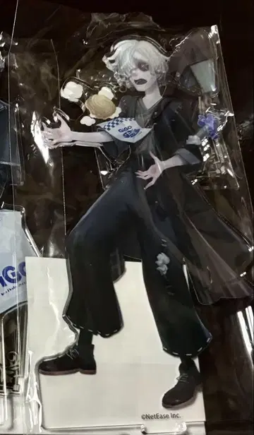 IdentityV 제 5의 인격 휴일의 외출 묘지지기