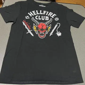 스트레인지 싱스 HELLFIRE CLUB 티셔츠 M 사이즈