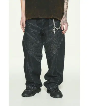 리베레 BIKER CUTTING JEANS