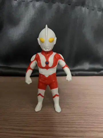 MAXTOY 울트라맨 레트로 컬러 미들