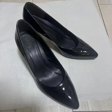 넘버투엔티원 펌프스 블랙 사이즈 24cm