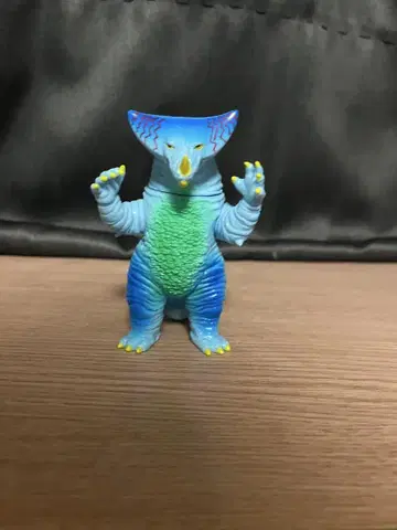 MAXTOY 고모라 미들 소프트 비닐