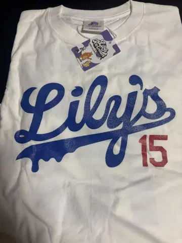 Lily's 15 화이트 티셔츠