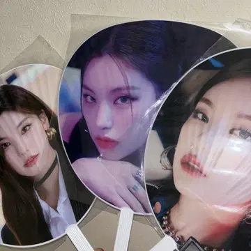 ITZY 이지 예지 부채
