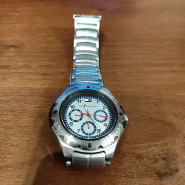 Tommy Hilfiger 손목시계