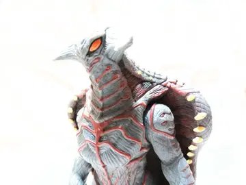 71 보가루 2006년 신장 약 16cm 울트라맨 피규어