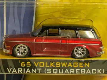 초레어 '65 VOLKSWAGEN VARIANT(SQUAREBACK)