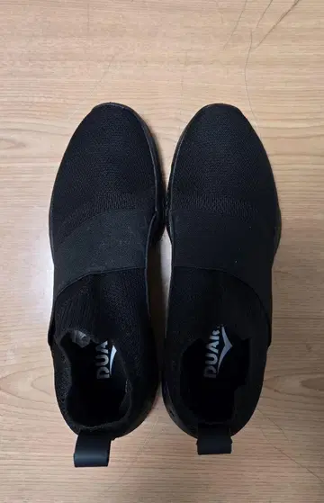 DUARIG 블랙 슬립온 스니커즈