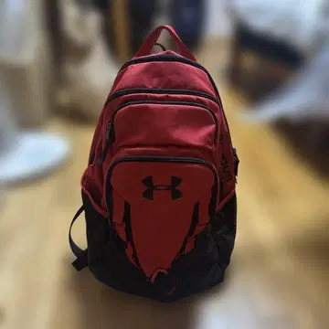언더아머 백팩