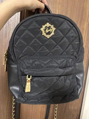 rady 퀼팅 블랙 백팩