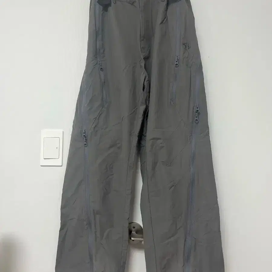 SAN SAN GEAR | 산산기어 Sansan Gear 23fw Zipper Pants Size 1 #산산