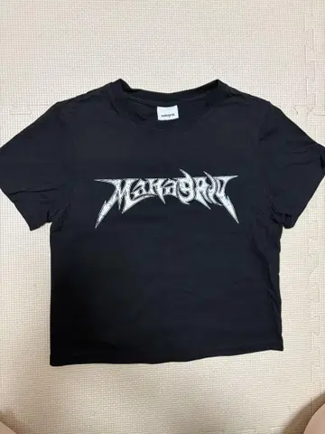 mahagrid. 블랙 티셔츠 F 사이즈