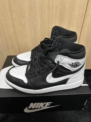 Air Jordan 1 Retro High OG "Black/White"