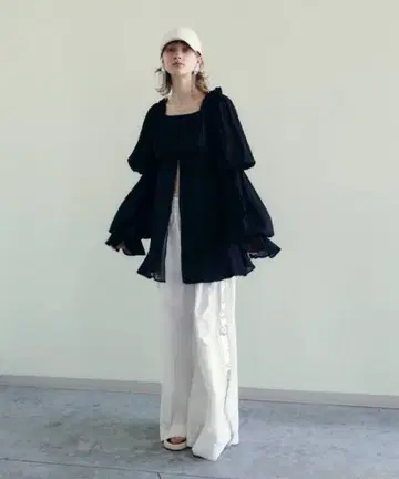 labelleetude 앞 슬릿 마리 슬리브 블라우스