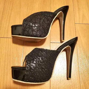 캬바쿠라 오픈토 샌들 블랙 라메 믹스 하이힐