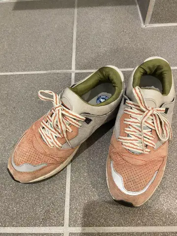 스니커즈 KARHU