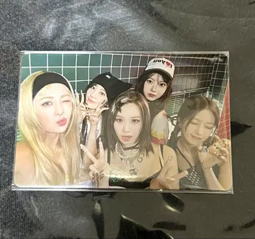 le sserafim GR8 팝업 오모카도 콜라보 티셔츠 트레이딩 카드