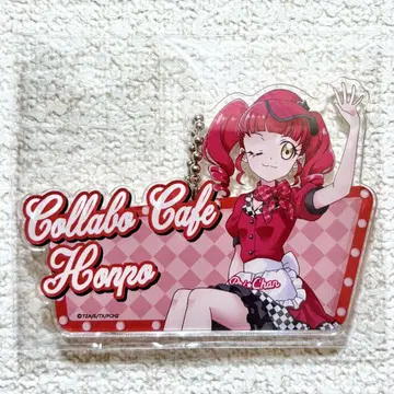 반짝이는 프리채널 콜라보 카페 본점 실물 크기의 아크릴 키링 아카기 아나