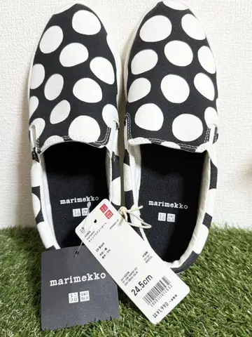 메루카리 유니클로 신발 슬립온 슈즈 도트 새상품 24.5cm