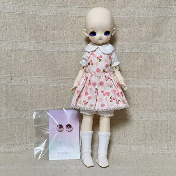분계선 메이크업 완료 의류 포함 카보숑 아이 2쌍 포함