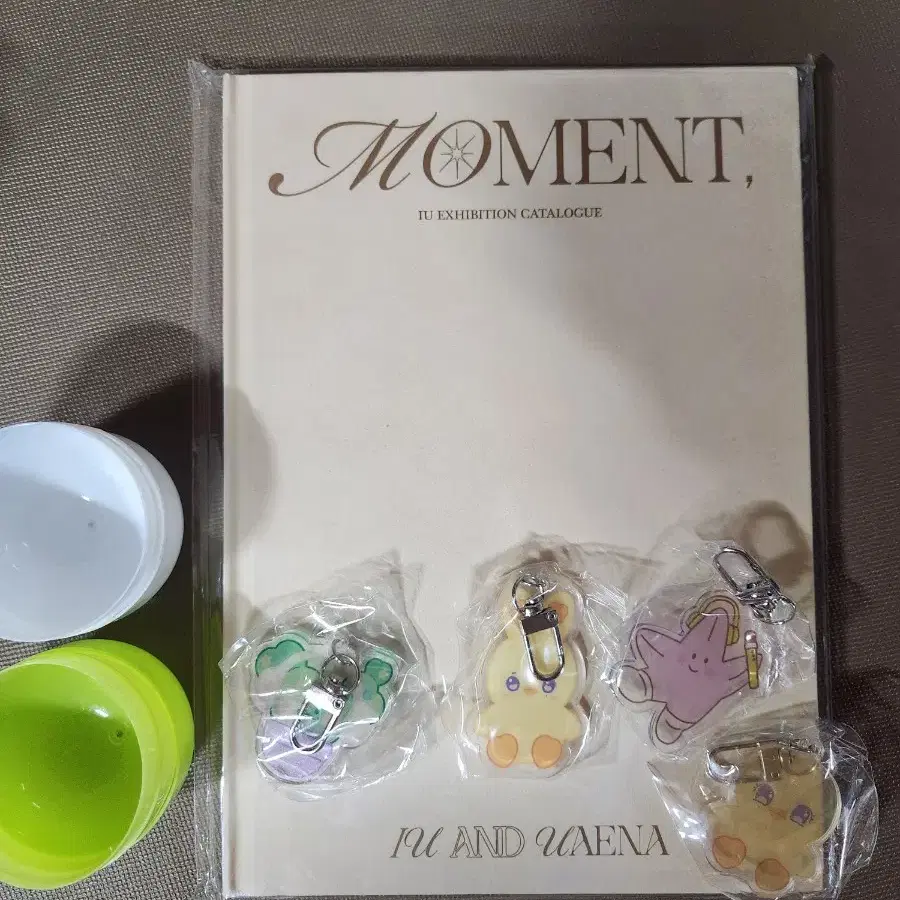 Buy IU Signed albums, Rare photocards on Bunjang!
