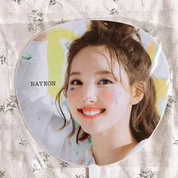 새상품 TWICE 나연 부채 Fanfare 라이브 굿즈 부채
