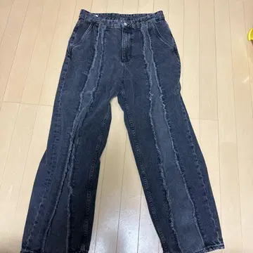 자라 데미지 가공 다크 그레이 데님 32