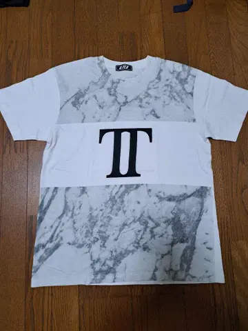 D.T.T.K. 티셔츠