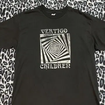 VERTIGO CHILDRER 구제 의류 티셔츠