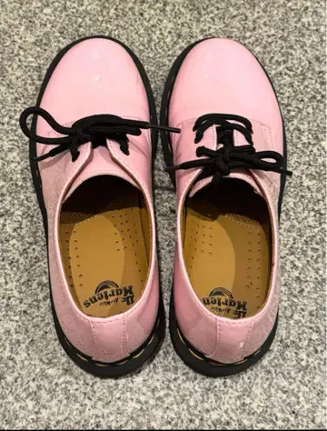닥터마틴 핑크 로퍼