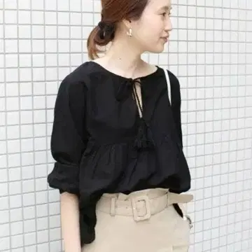 슬로브 이에나 레이스 블라우스 블랙 자수