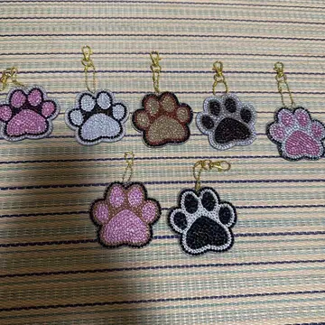 고양이 발 디자인 아크릴 비즈 참 7개 세트