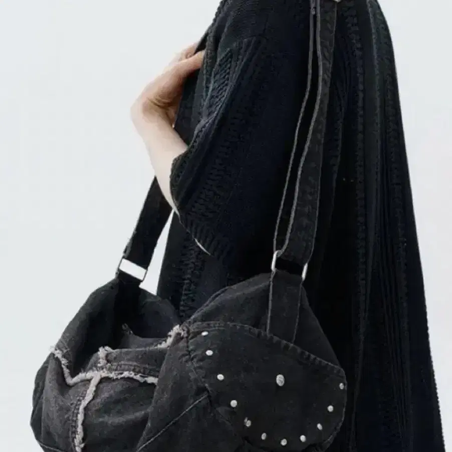 [ROMANTIC CROWN] DENIM BARREL BAG /追跡付 ROMANTIC CROWN | 로맨틱크라운 Romantic Crown Denim Barrel