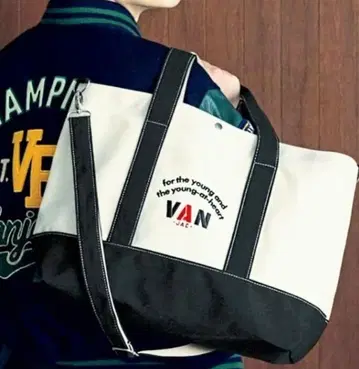 미사용 새상품 VAN JAC 숄더 스트랩 포함 2way 토트백
