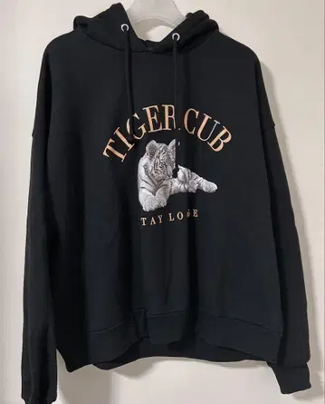 TIGER 후드티