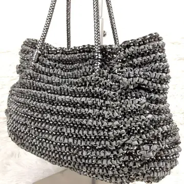 TO BE CHIC 투 비 시크 와이어 & 리본 핸드백 그레이