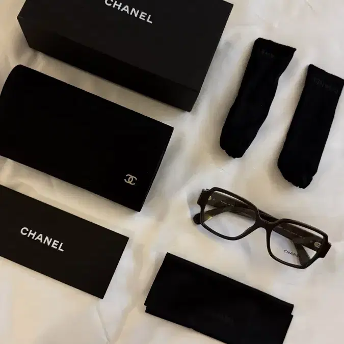 CHANEL眼鏡レンズ新品レア合計約8万円相当クラシカルな女優風✴︎眼鏡ケース付 楽天市場】シャネル サングラス ツイードの通販