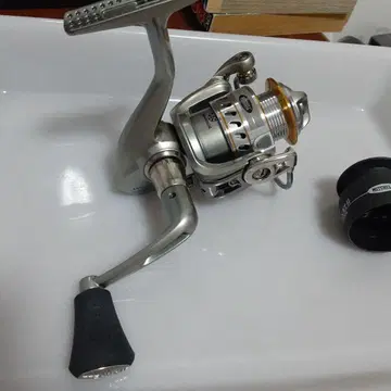 미첼 AVOCET II G500UL 스피닝 릴