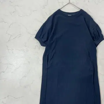 챔피온 절개 로고 자수 패치 반팔 무릎 기장 원피스 M